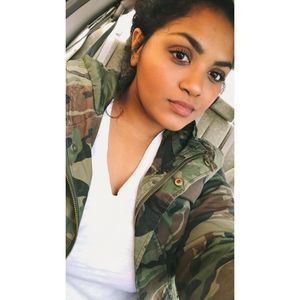 Meet your Posher, Christina